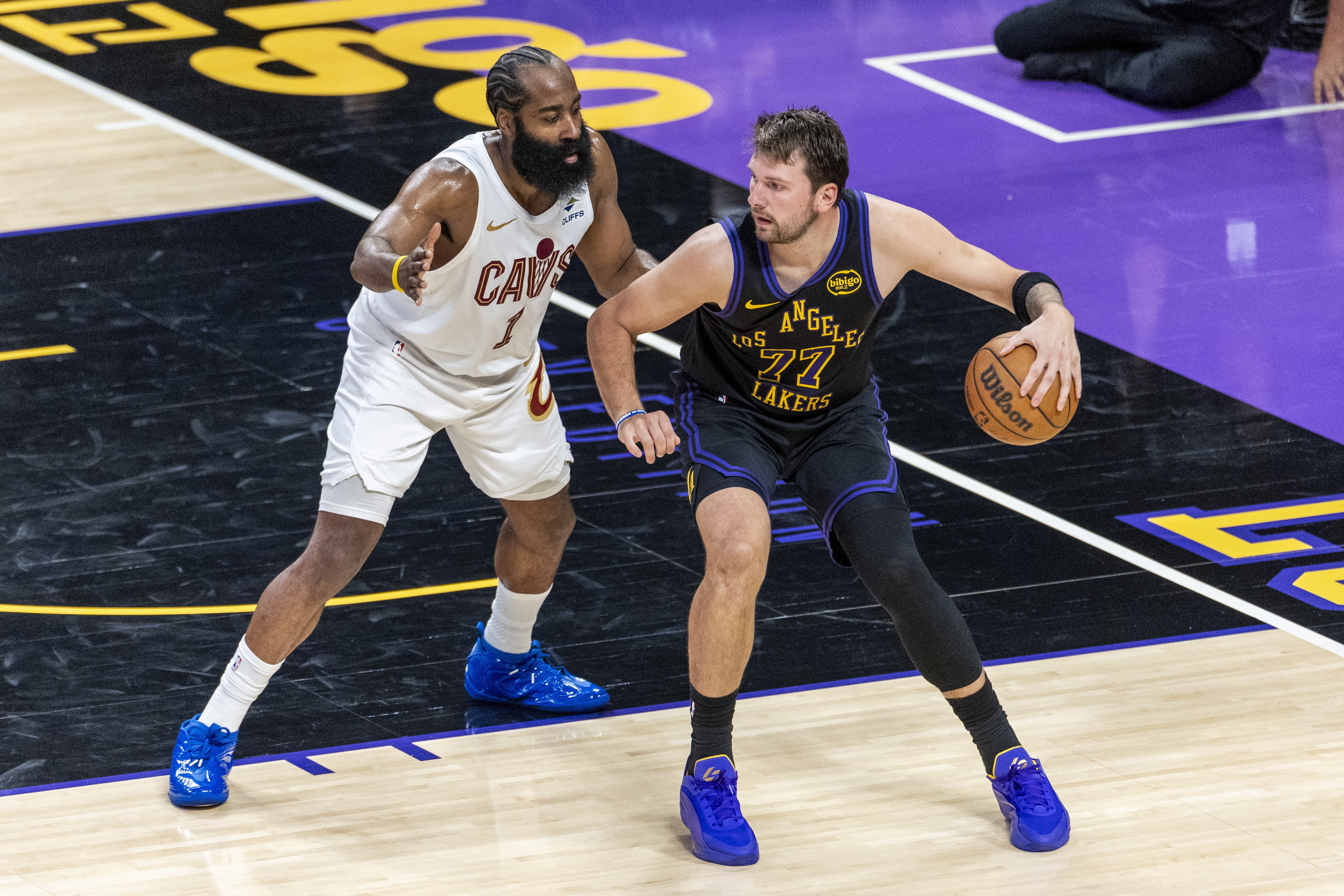 卡约评最难防球员：霍勒迪防守预判极佳，东契奇哈登进攻欺骗性强