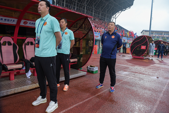 中甲保级区双换帅：前田浩二接手广西垫底队 王宏伟回归佛山