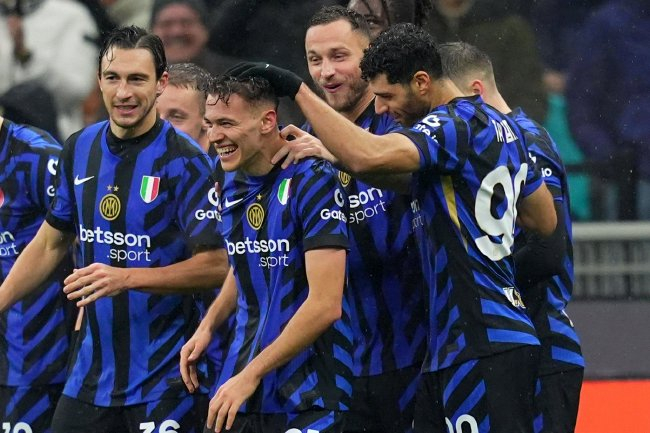 角球直接破门+阿瑙托维奇得分 国米2-0乌迪内斯晋级