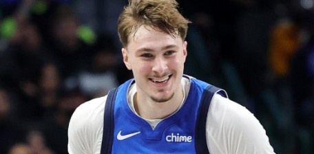 弗拉格全明星后23+7+6，六边形战士属性已兑现季前预测