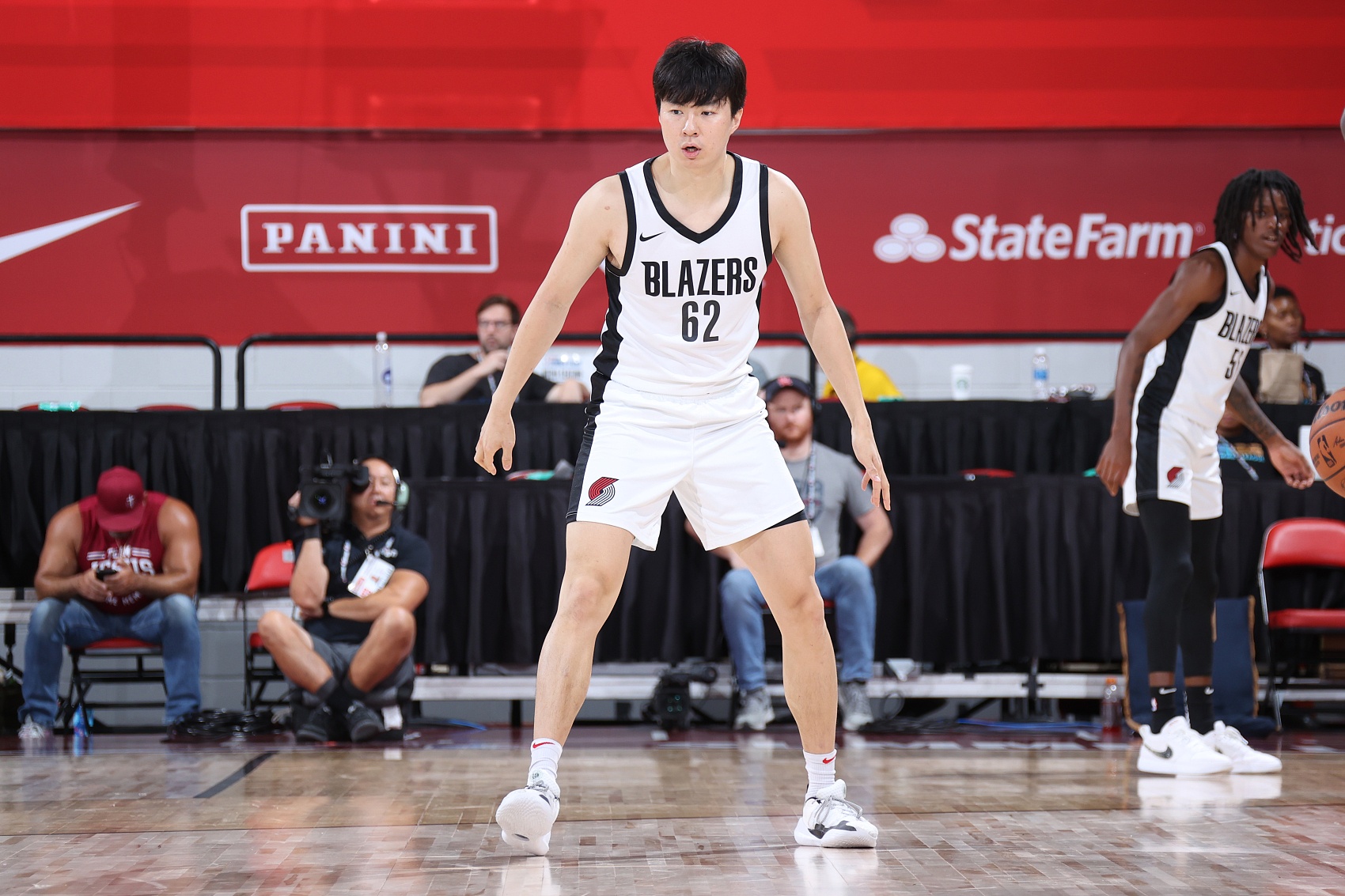 马刺主动邀约夏季联赛 李贤重视为最后冲击NBA机会