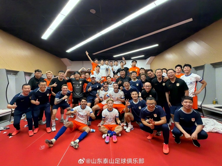 山东泰山客场5-1横扫辽宁铁人 泽卡瓦科双响炮 山东泰山客场5-1横扫辽宁铁人 泽卡瓦科双响炮