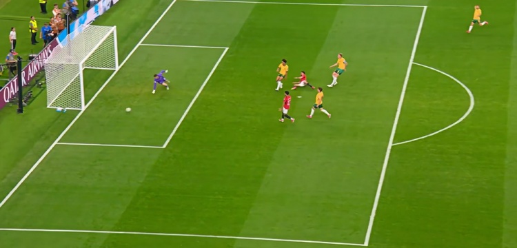 半场战报：埃及1-0澳大利亚 阿舒尔头槌破门 沃尔帕托中框