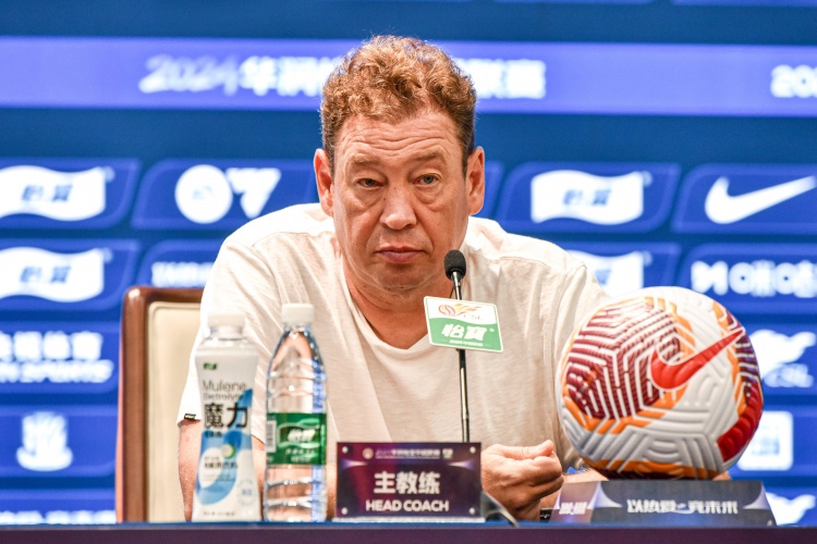 特谢拉复出 申花主场迎战浙江 斯卢茨基：伤病未彻底扭转