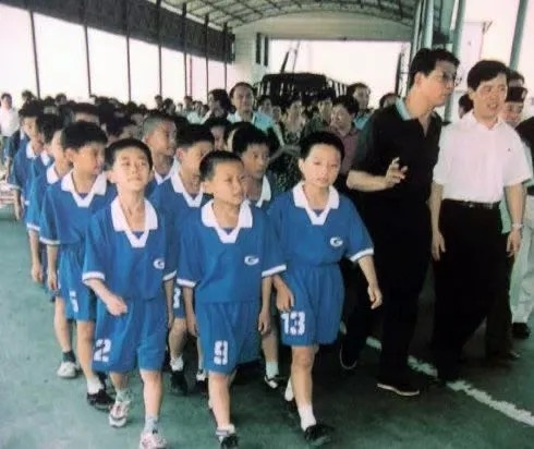 根宝基地26周年：八将视频贺寿，徐根宝喊话“耐心坚持”