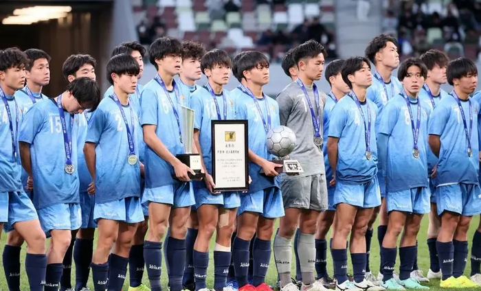 日本队1胜1平出线背后：被掐尖淘汰的孩子如何逆袭